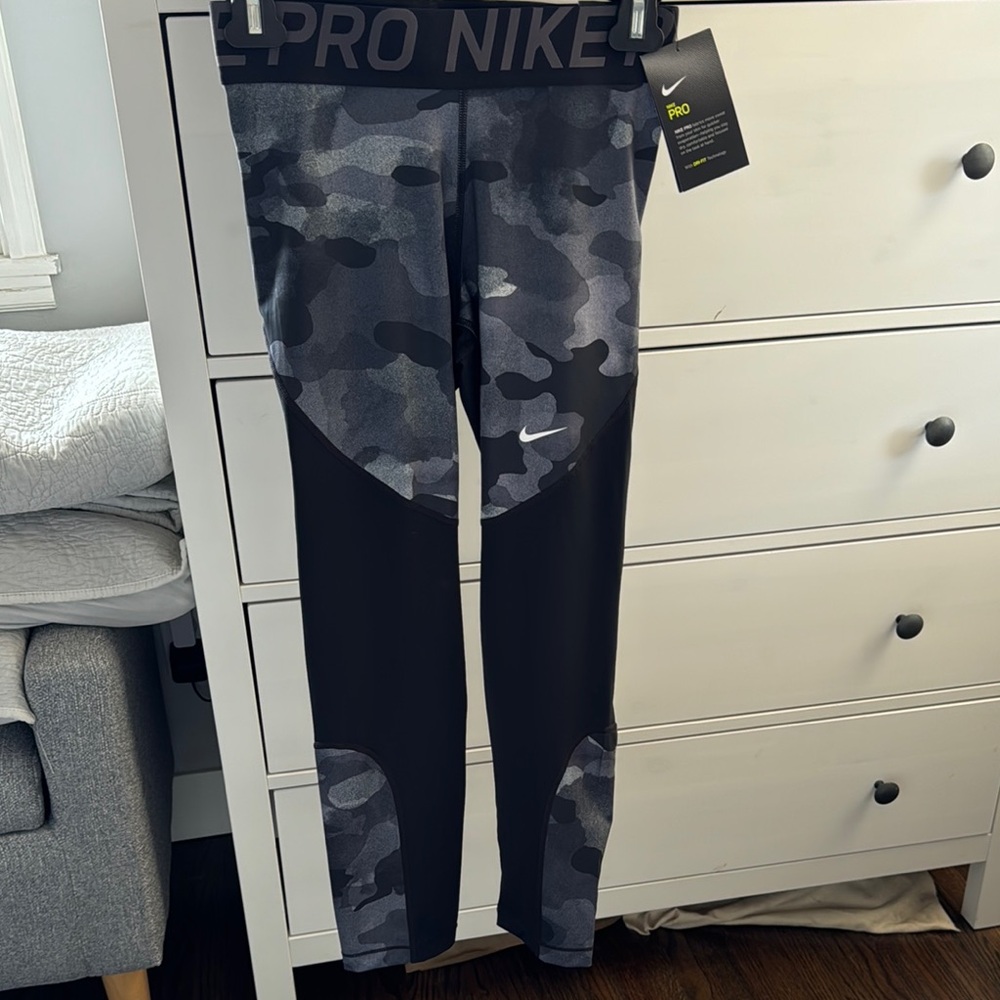 Nike Black and Gray Leggings Urban Camouflage Performance Wear